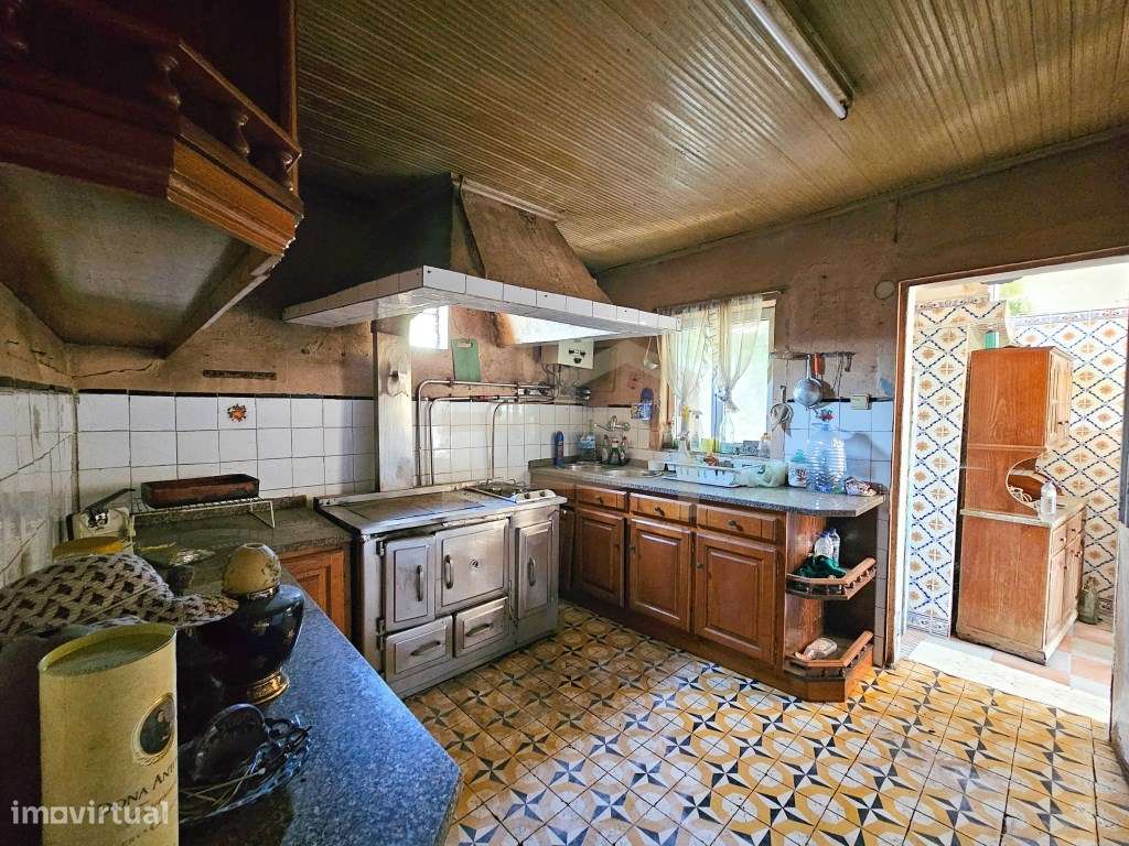 Moradia para Restauro em Mouquim-6