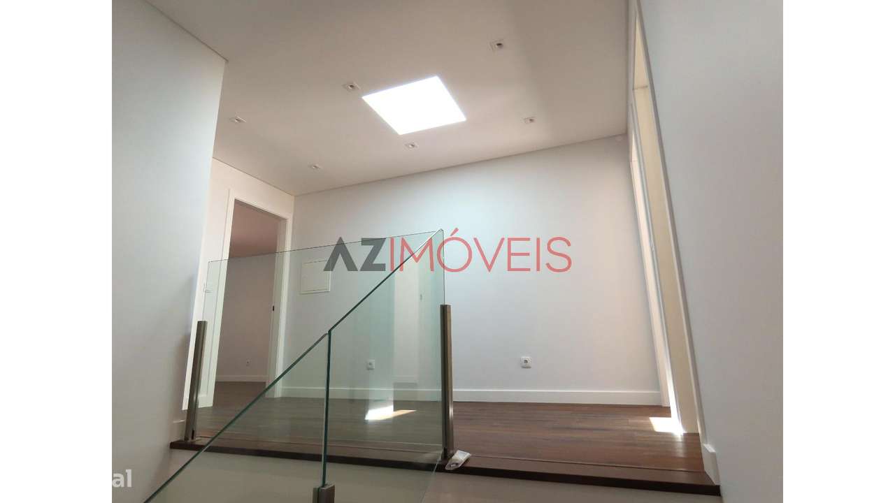 MORADIA NOVA  T3 NO CENTRO DE LEIRIA-10