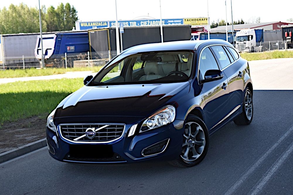 Volvo V60 I 2012