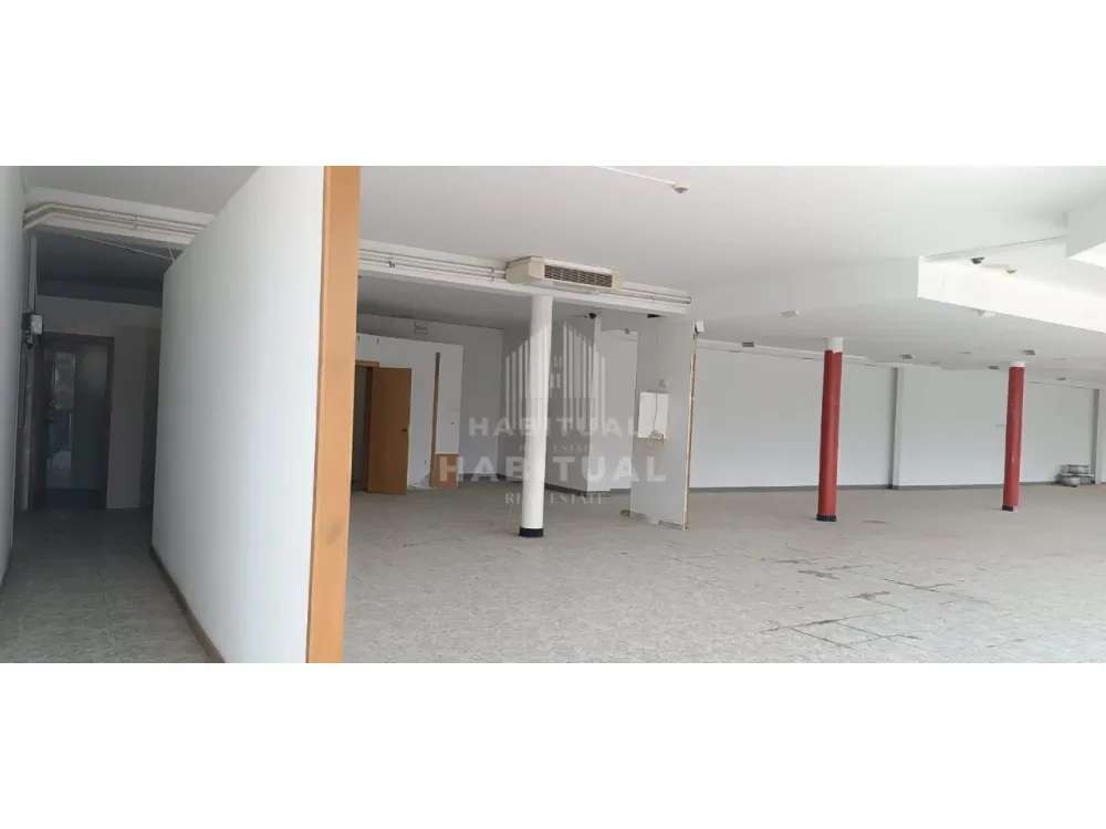 LOJA COM 880 M2 EM VILA NOVA DE ANHA - Grande imagem: 5/7