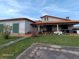 Moradia T4 com 4 frentes, terreno e jardim - Águeda - Grande imagem: 5/8
