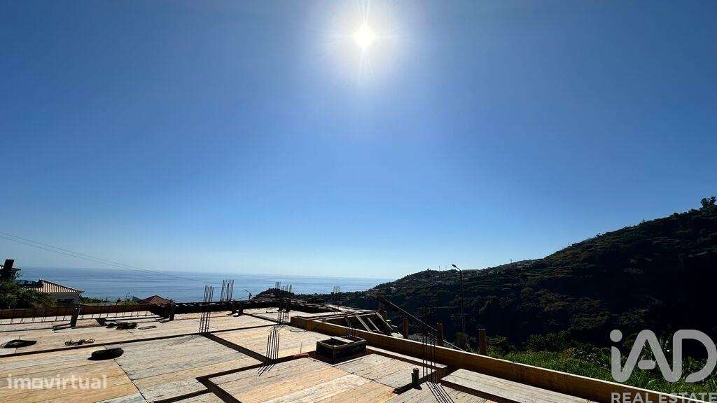 Casa / Villa T4 em Ribeira Brava de 202,00 m2 - Grande imagem: 5/13