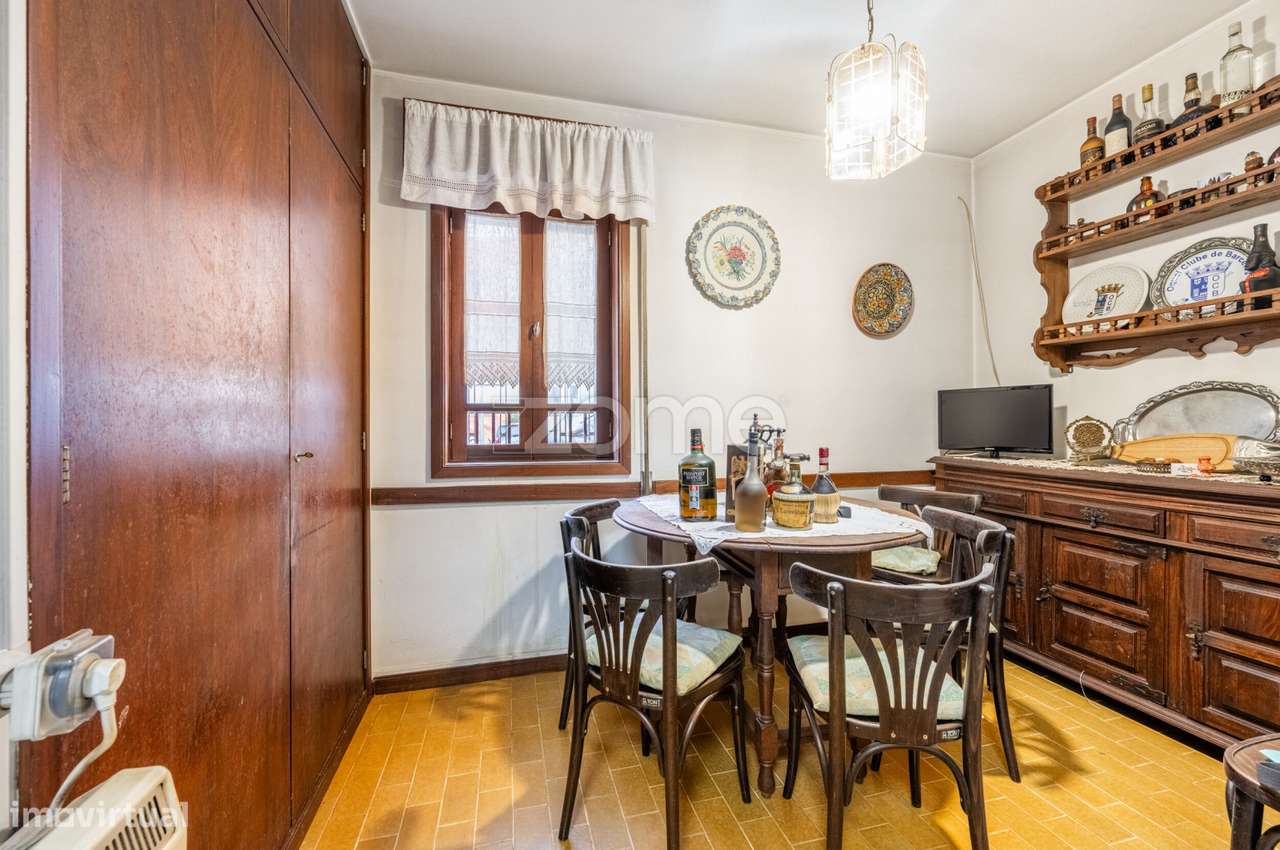 Moradia T4 em Banda em São José de São Lázaro, Braga-16