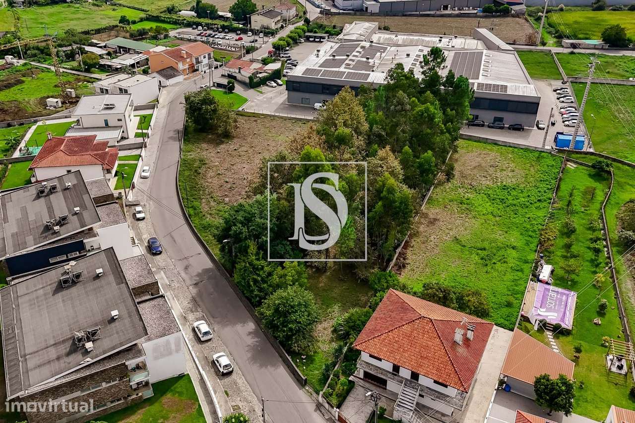 Terreno com 1610m2 - Grande imagem: 4/15