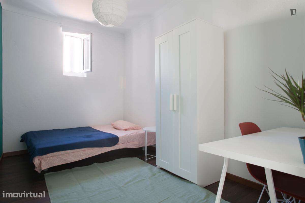 Quarto - localizado em Alcântara Lisbon - Grande imagem: 4/6