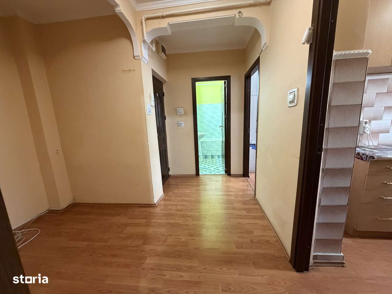 Apartament 2 camere Mioveni, mobilat si utilat, et3-8