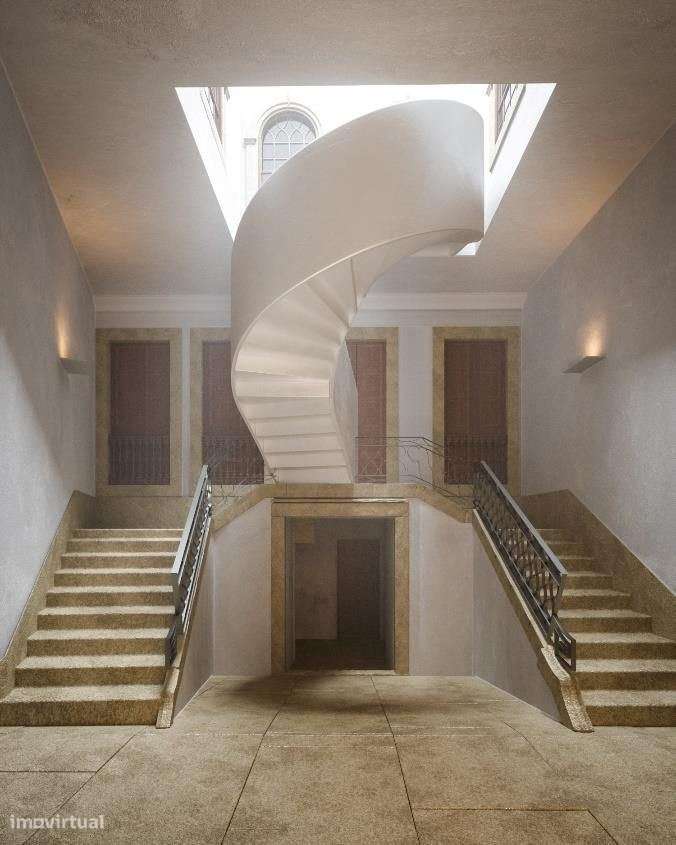 Apartamento T1 Duplex DOM HUGO IX no Centro Histórico do Porto - Grande imagem: 4/13