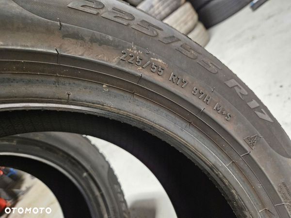 225/55/17 225/55r17 97h Pirelli Winter SottoZero 3 - 4