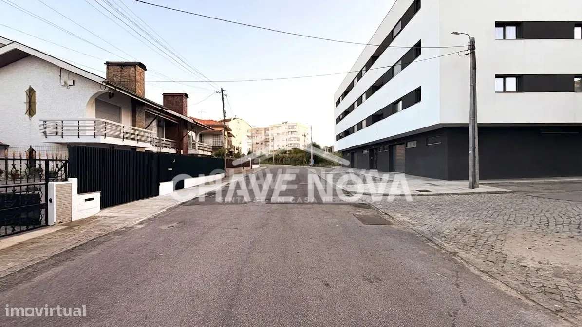 Apartamento T1+1 em Pedroso-13
