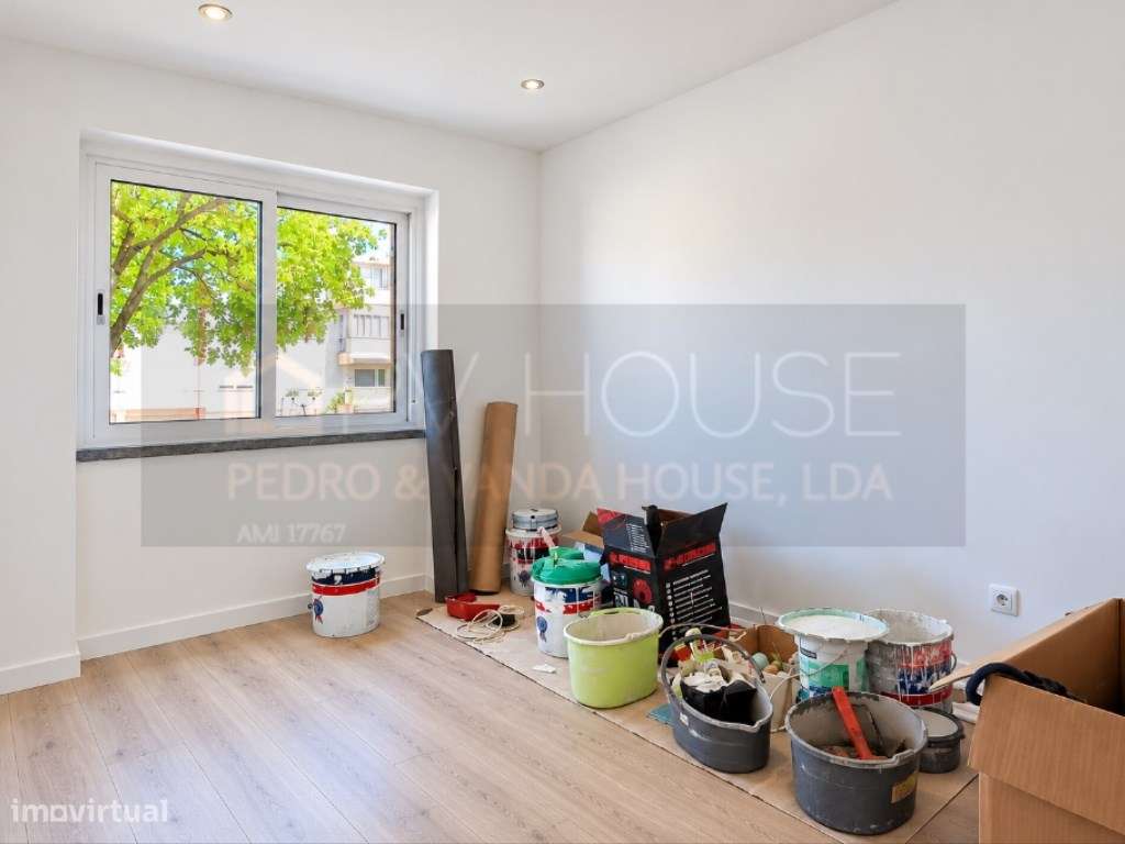 Apartamento T3 totalmente remodelado | Suíte | 2 WC | Próximo da Es...-9