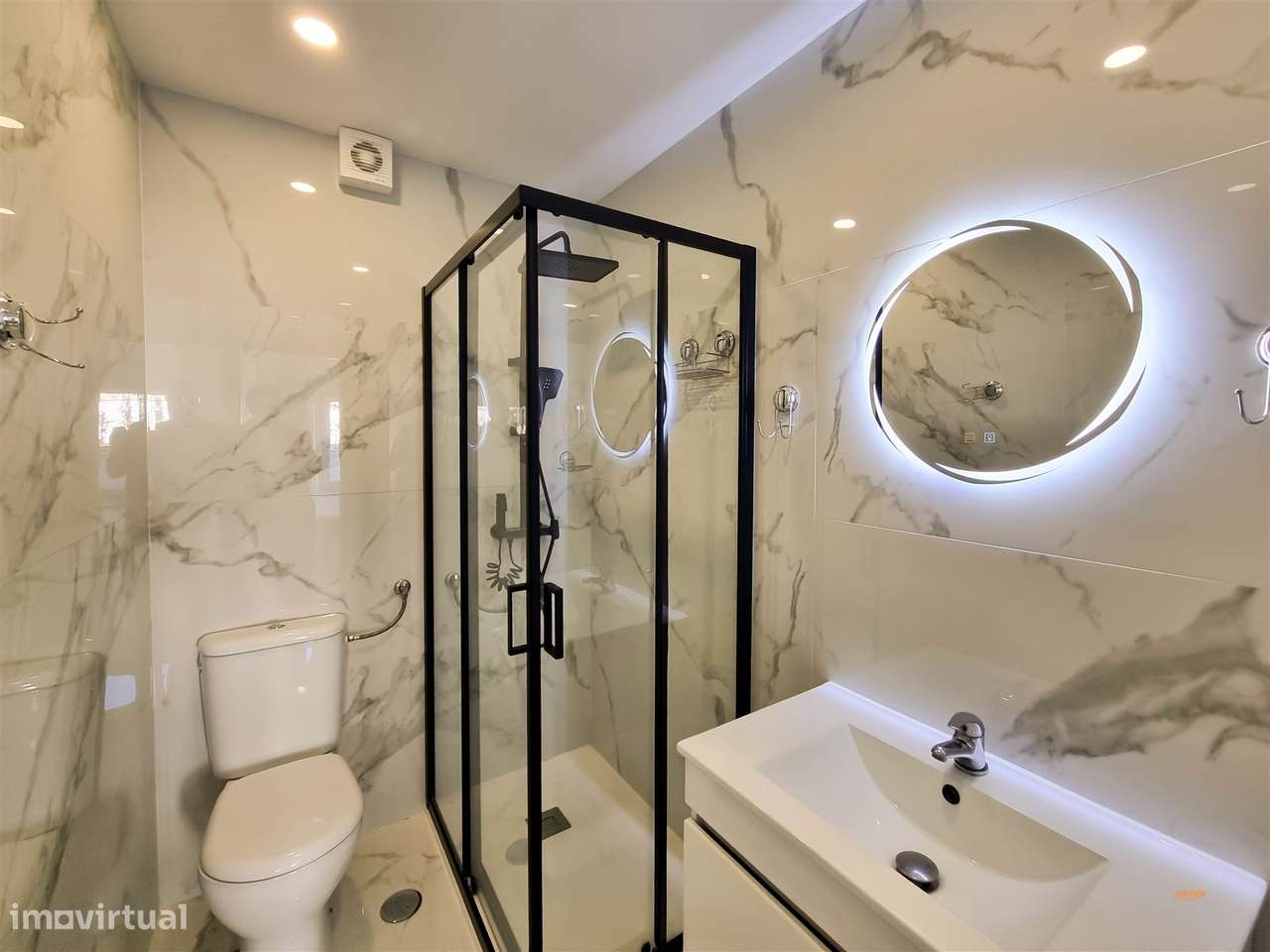 Apartamento T3 com piscina, varanda e ar condicionado-21