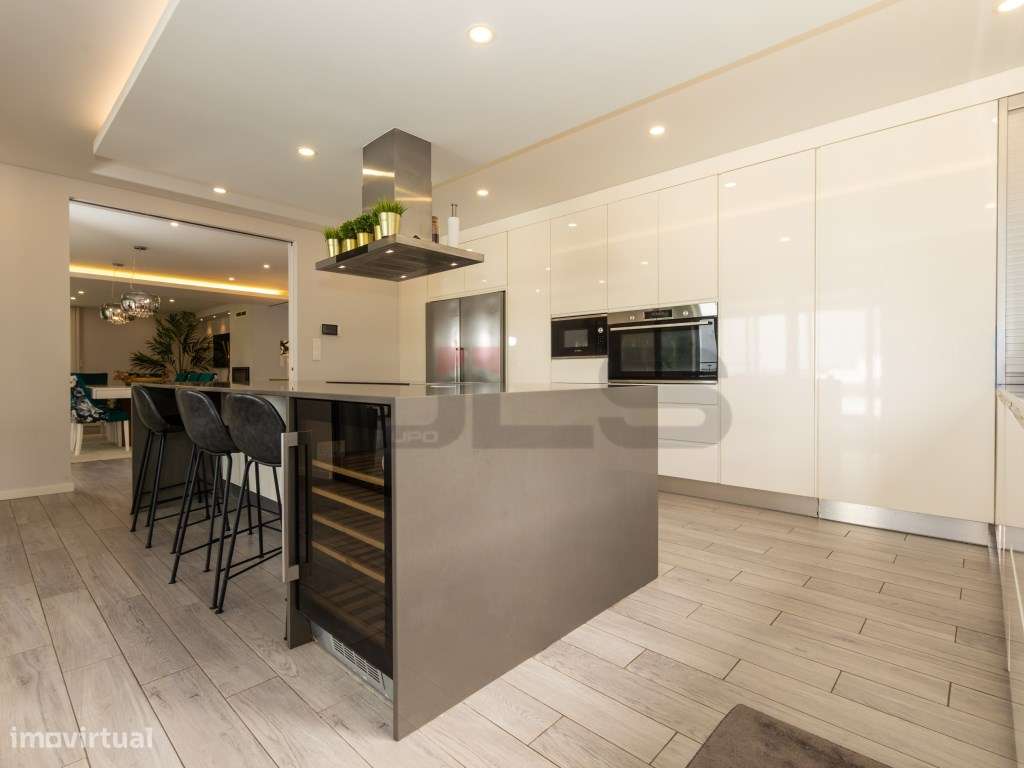 Refúgio Moderno com Vista e Design no Pico da Pedra, Ilha de São Mi...-31