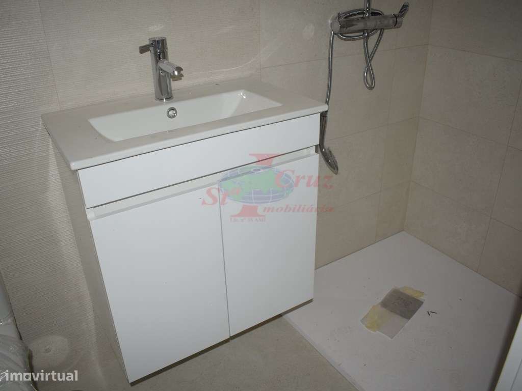 Apartamento T2 - Novo - Bairro de S. Miguel-13