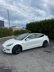 Tesla Model 3 Tracção Traseira
