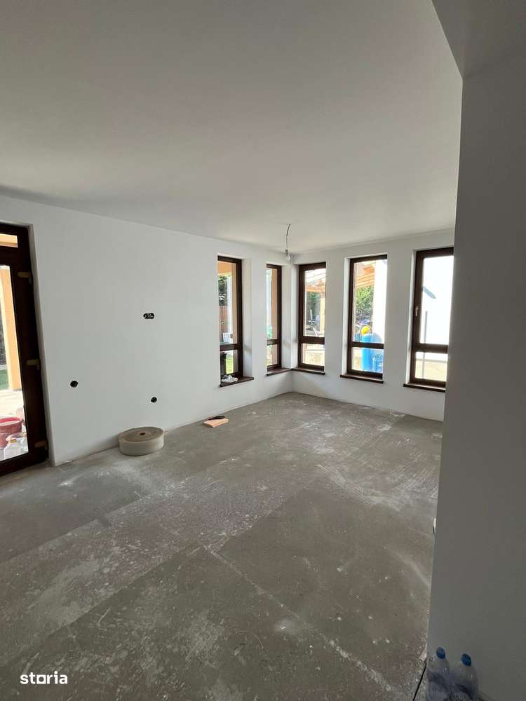 Casă semifinisată la alb în Cihei 2 dormitoare, buctărie+living open - Imagine principală: 5/11
