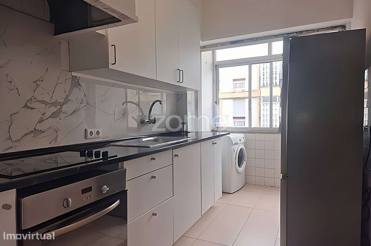 T2 Póvoa de Santo Adrião próximo a comércio, transportes e escolas - Grande imagem: 5/16