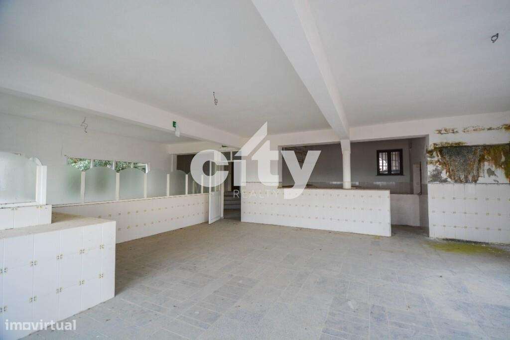 PRÉDIO EXCLUSIVO NO CENTRO DE MONTARGIL-8