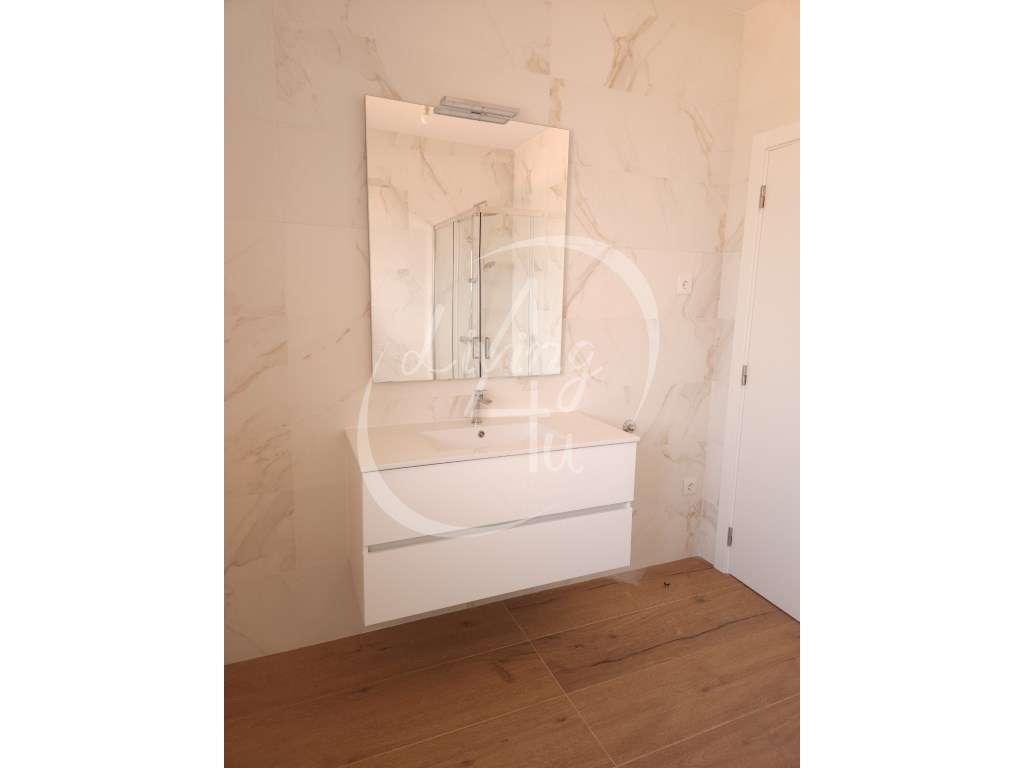 MORADIA T3 GEMINADA - SANTA CATARINA-16