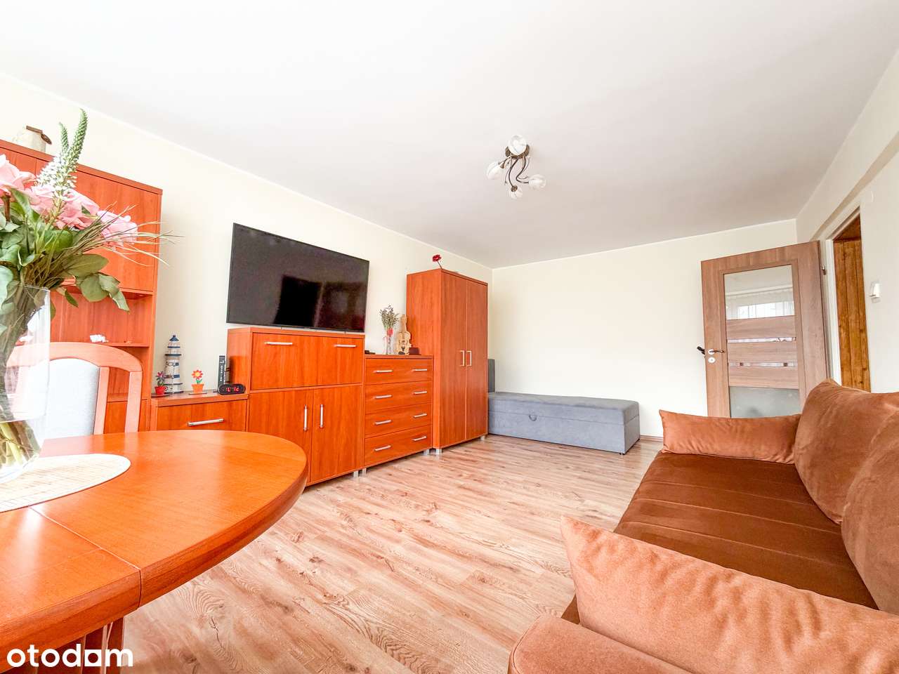 *Przestronne 2 pokoje*widna kuchnia*KW*od zaraz*gratka dla inwestora*-0