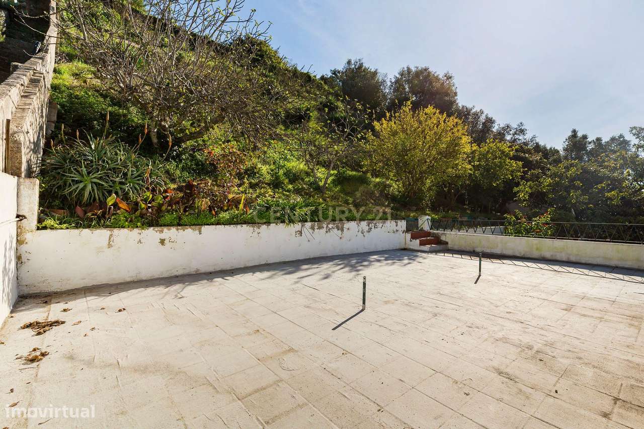 Charmosa Moradia em Alvalade para venda-10