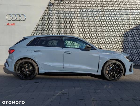 Audi RS3 TFSI Quattro S tronic - 7