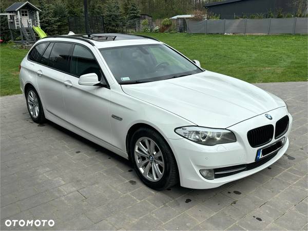 BMW Seria 5 520d Touring - 5