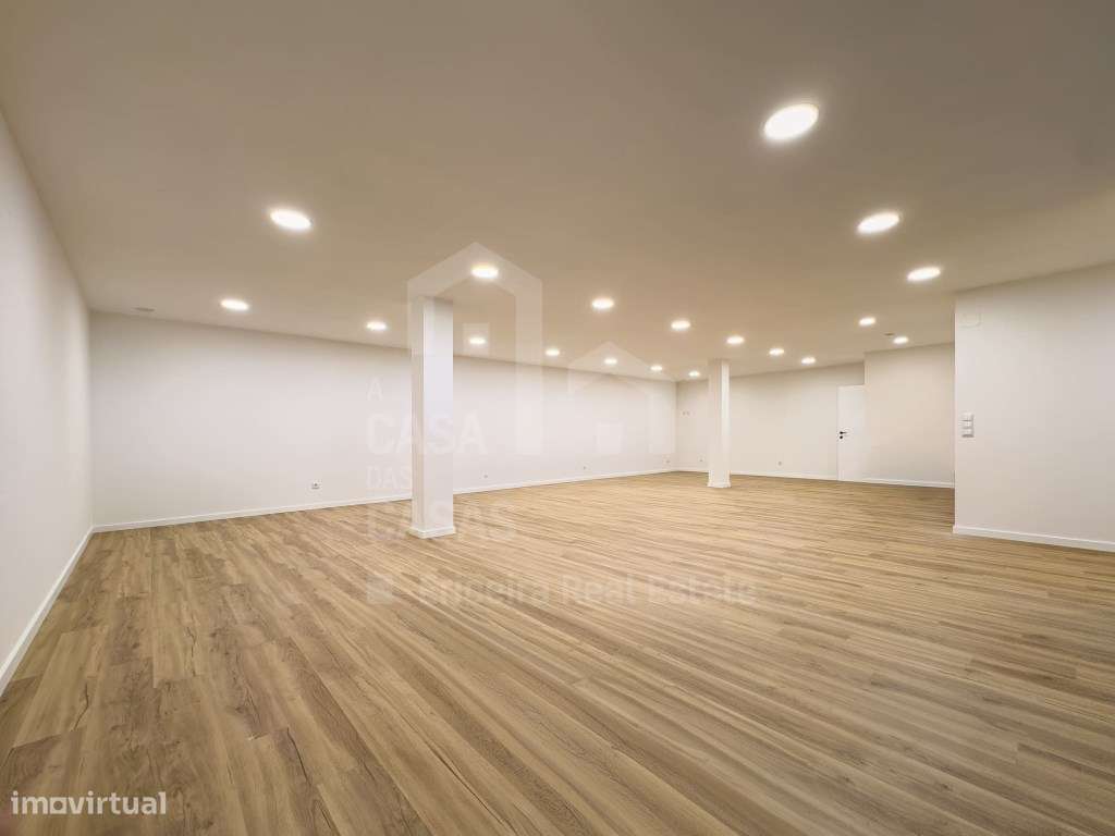 Vende Moradia T4 - Santa Cruz 5 km, A Casa das Casas-33