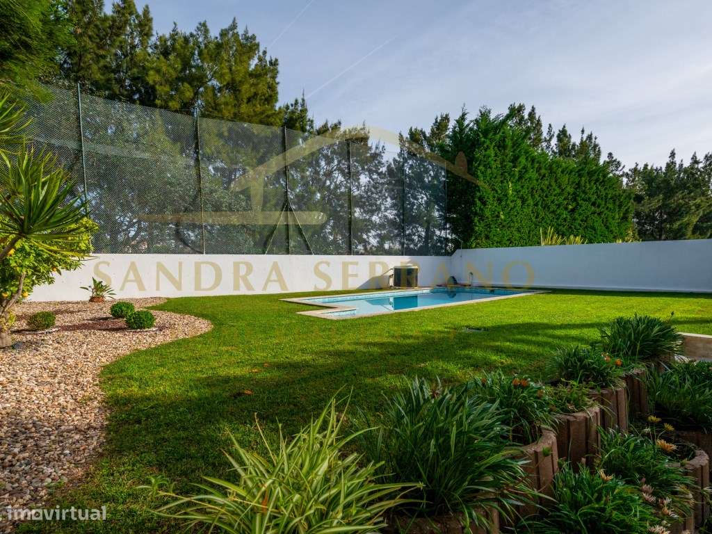 Moradia T5+1 Renovada com jardim, piscina e garagem localizada na Q... - Grande imagem: 4/39