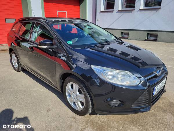 Ford Focus 1.6 Edition - 8