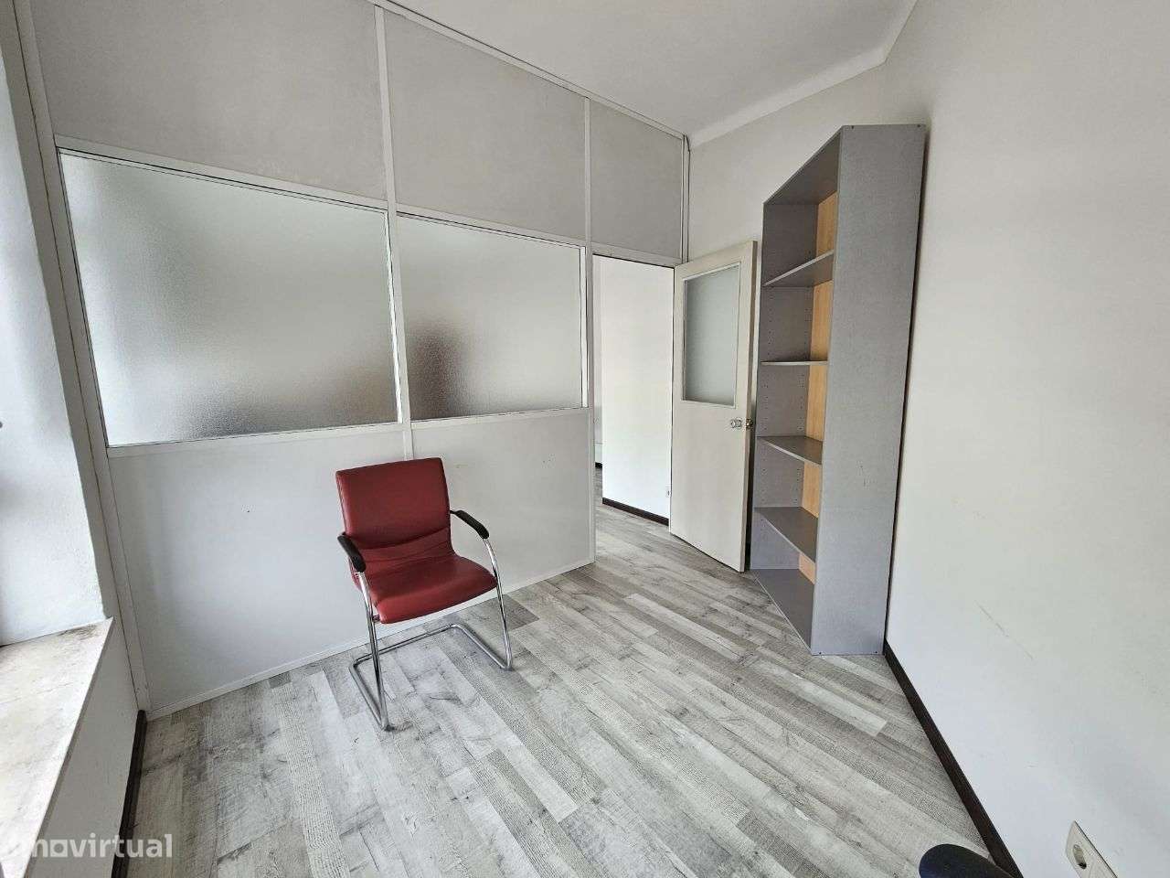 Escritório no centro de Ílhavo - Grande imagem: 5/9