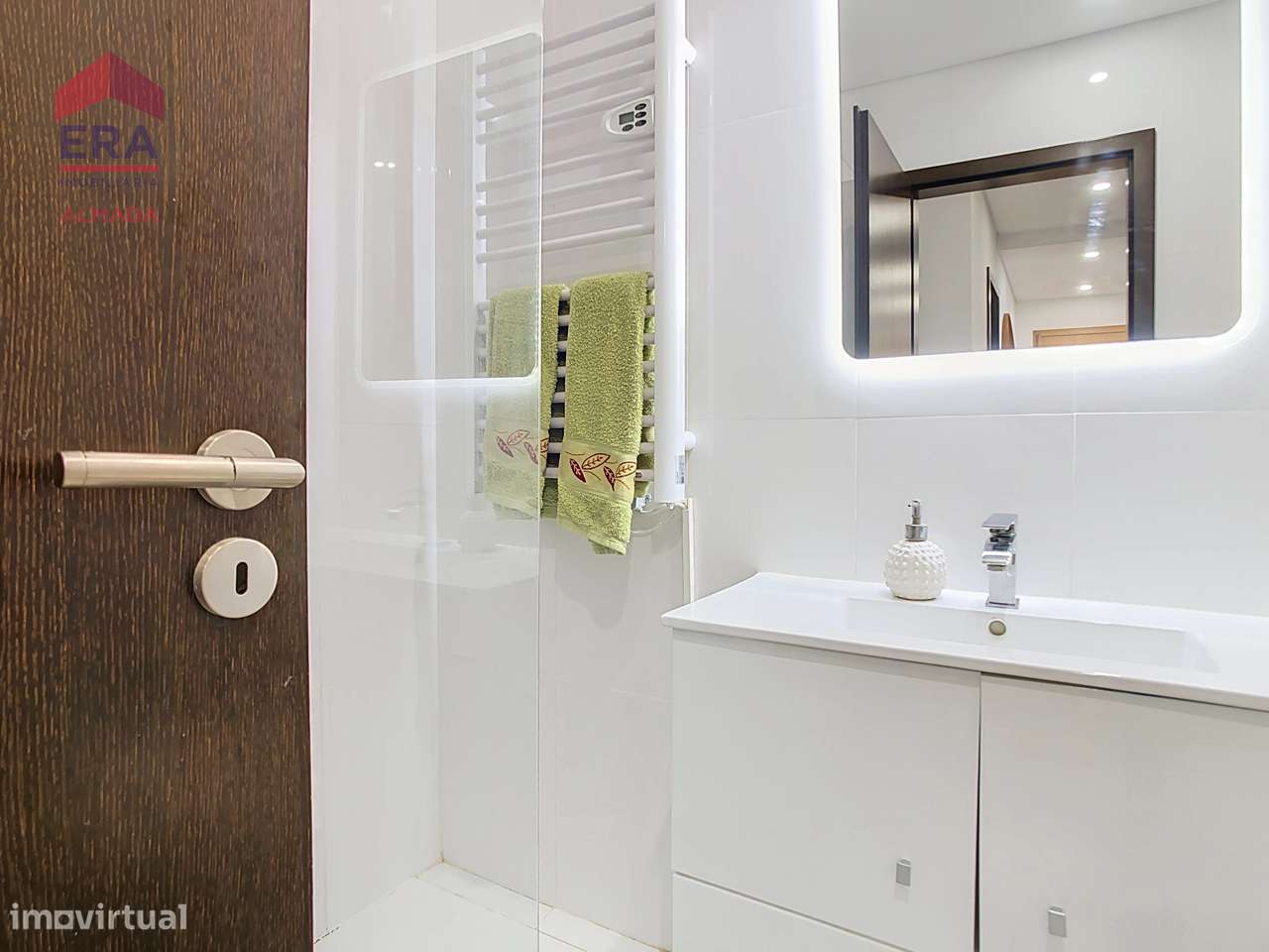 Apartamento T3 com arrecadação-  Vale Flores-10