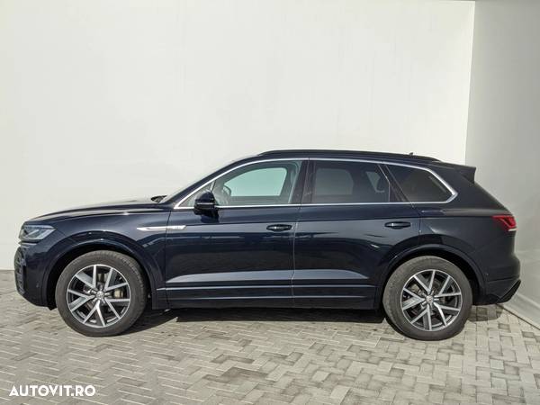 Volkswagen Touareg - 2