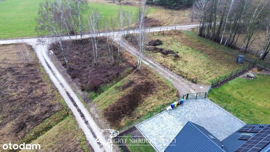 - Kształtna działka - atrakcyjna okolica --7