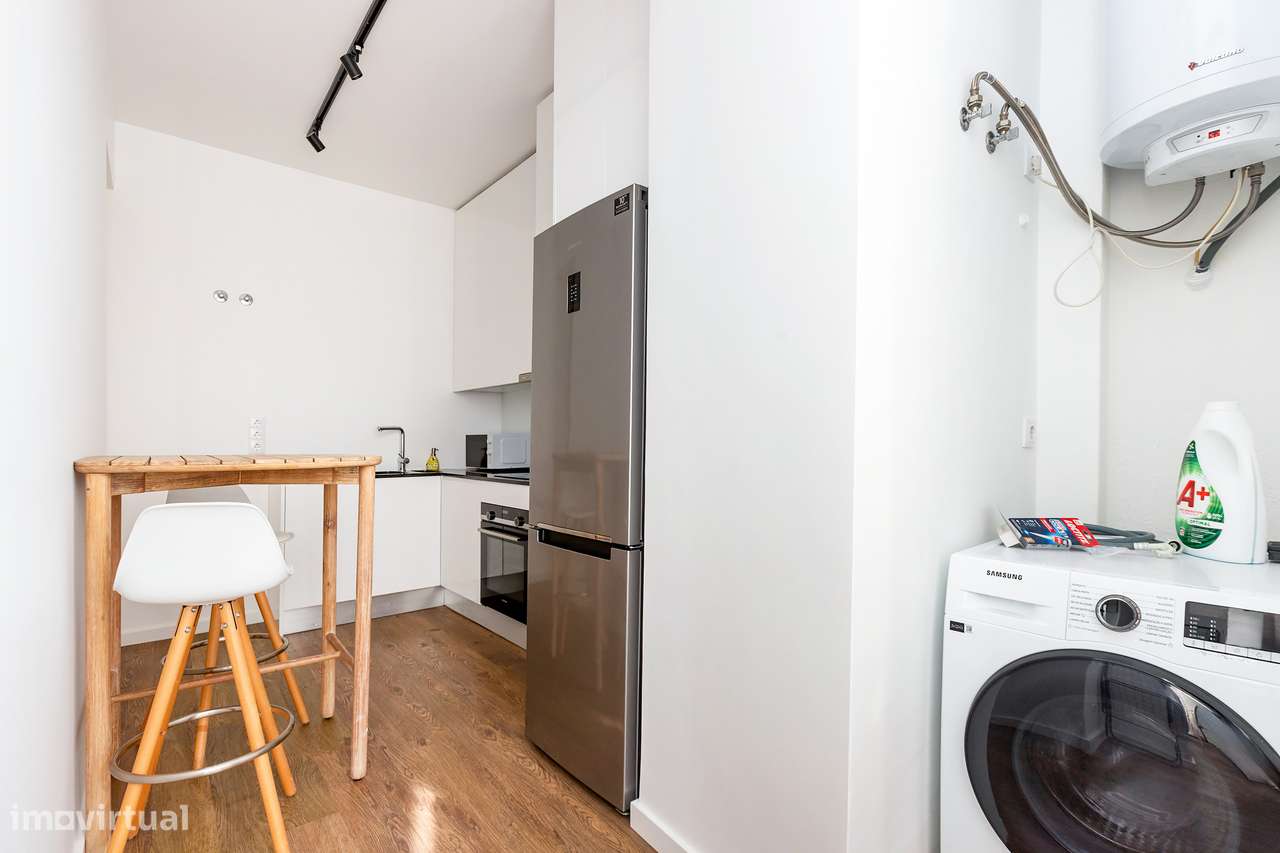 Apartamento T3 Totalmente Remodelado | Penha de França-15