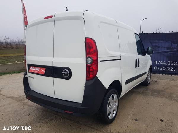 Opel Combo - 28