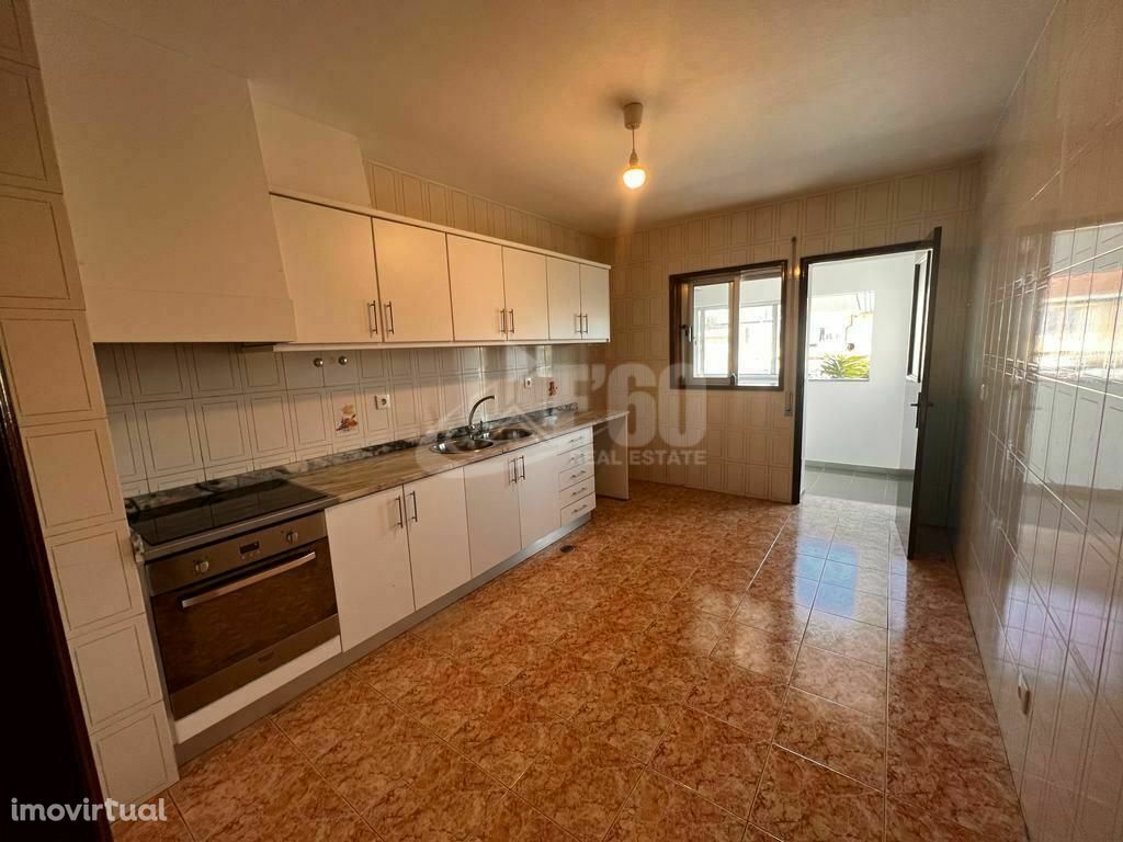 EXCELENTE APARTAMENTO T3 NO CENTRO DE OVAR