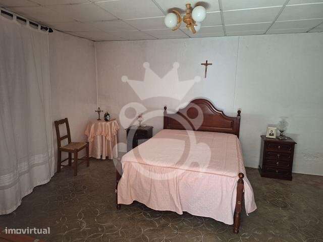 Moradia Térrea em Oriola-3