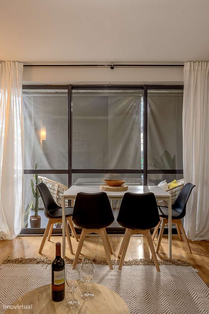 Apartamento Mobilado - Parque das Nações - Grande imagem: 4/44