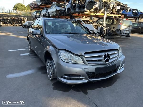 Para Peças Mercedes-Benz C-Class (W204) - 1