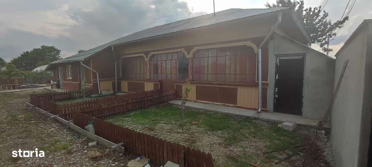 Casa 5 camere cu livada 2200 mp- Varasti-14