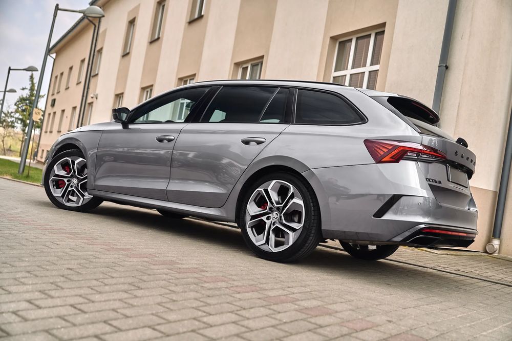 Skoda Octavia III 2.0 TSI DSG RS Plus 2022