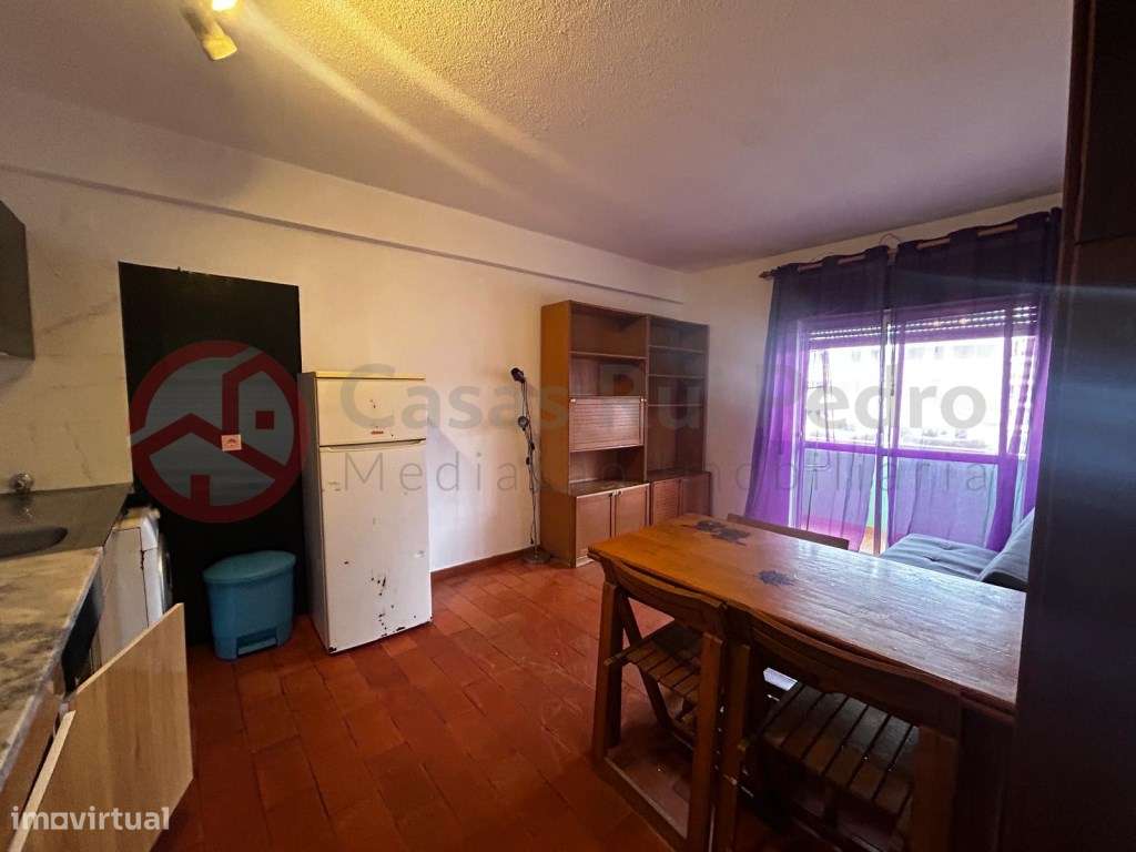 Apartamento T1 no centro da Costa da Caparica - Grande imagem: 2/10