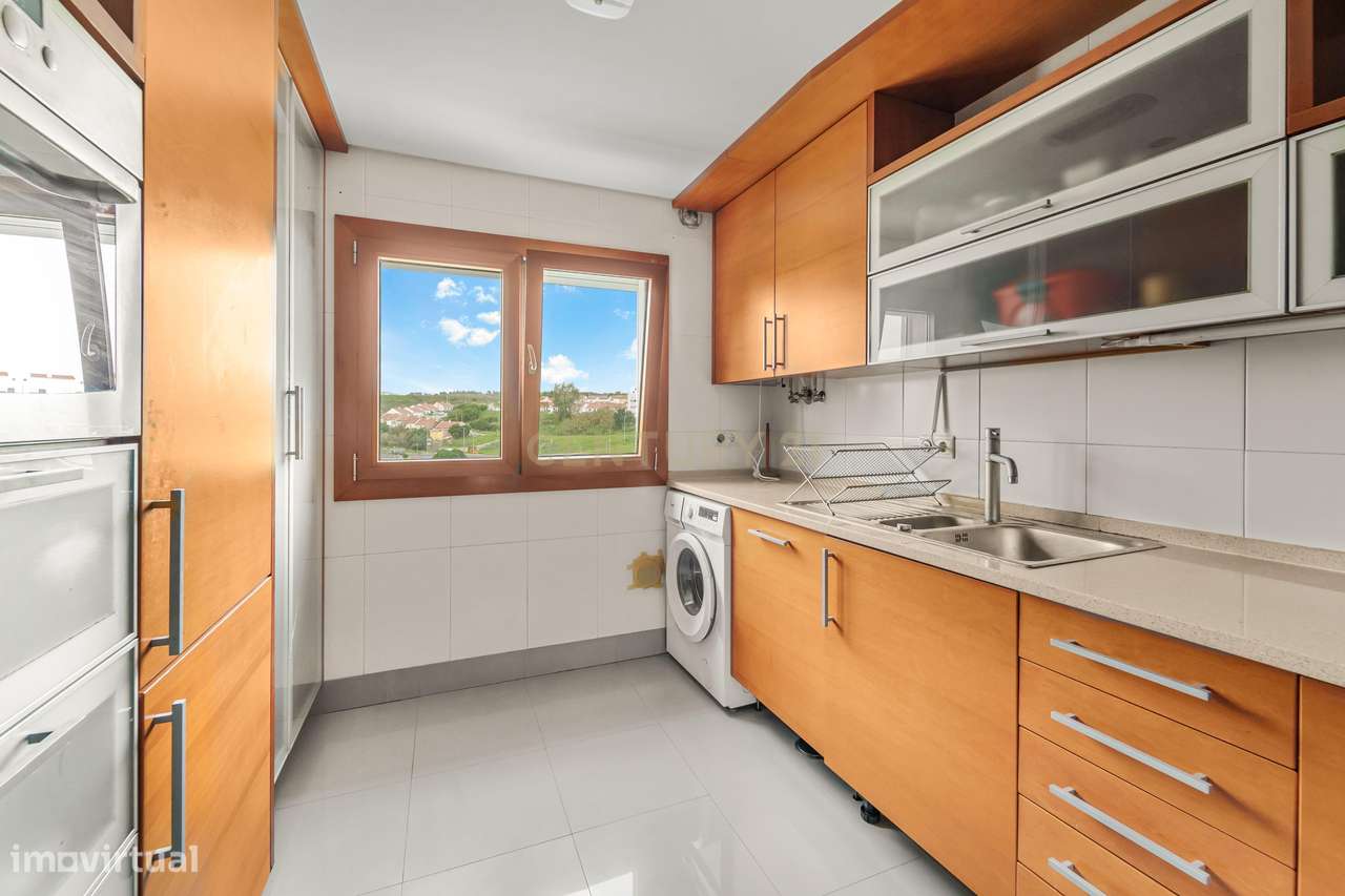 Apartamento T3 com Duas Frentes, Parqueamento e Arrecadação – Prior Ve - Grande imagem: 2/16