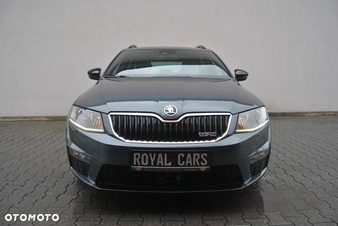 Skoda Octavia Combi 2.0 TDI (Green tec) 4x4 DSG RS - 4