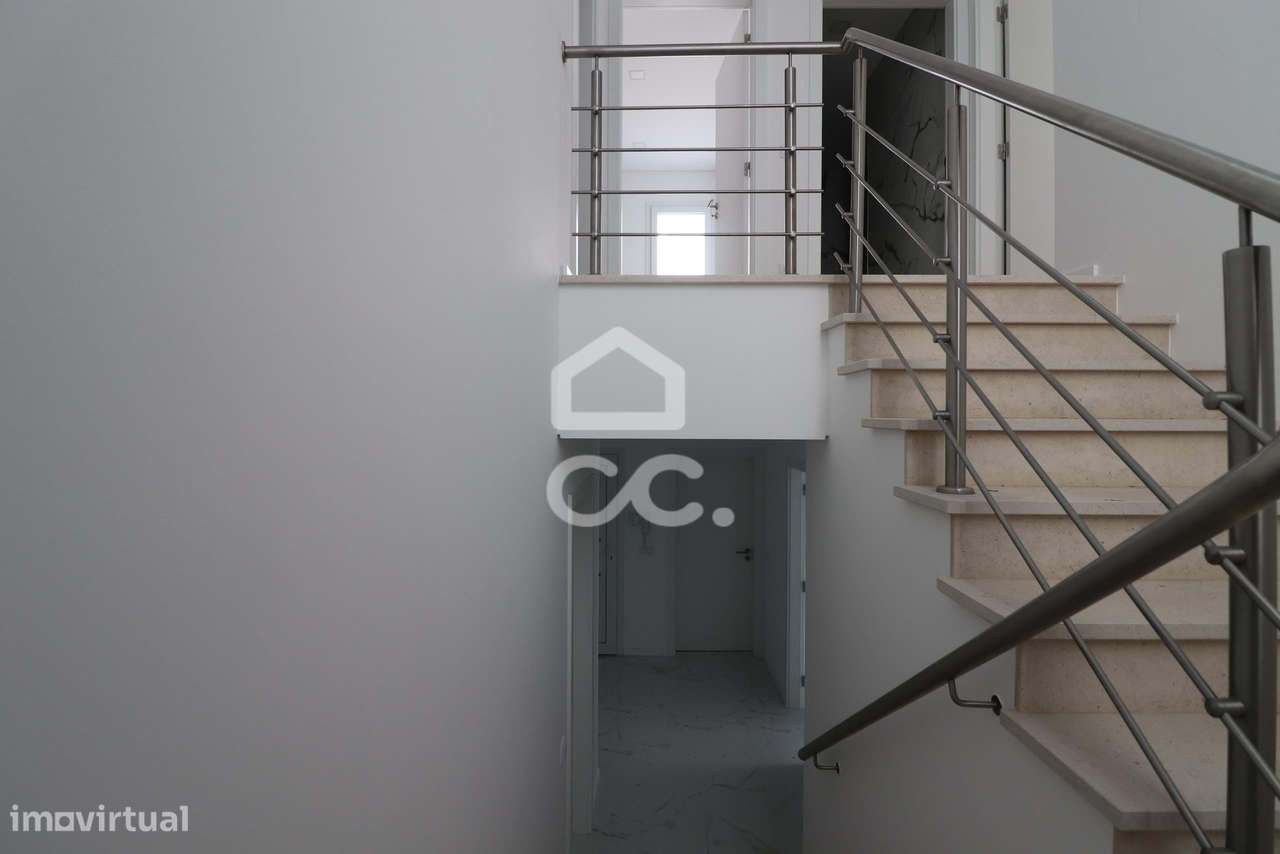 Moradia T3 nova em Arazede-12