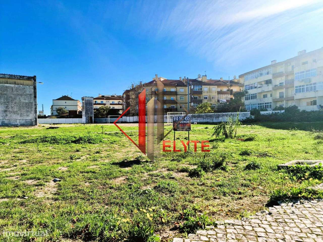 Terreno urbano no Centro de Benavente - Grande imagem: 5/13