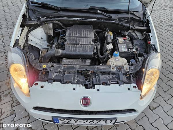 Fiat Punto 1.4 Easy S&S - 3