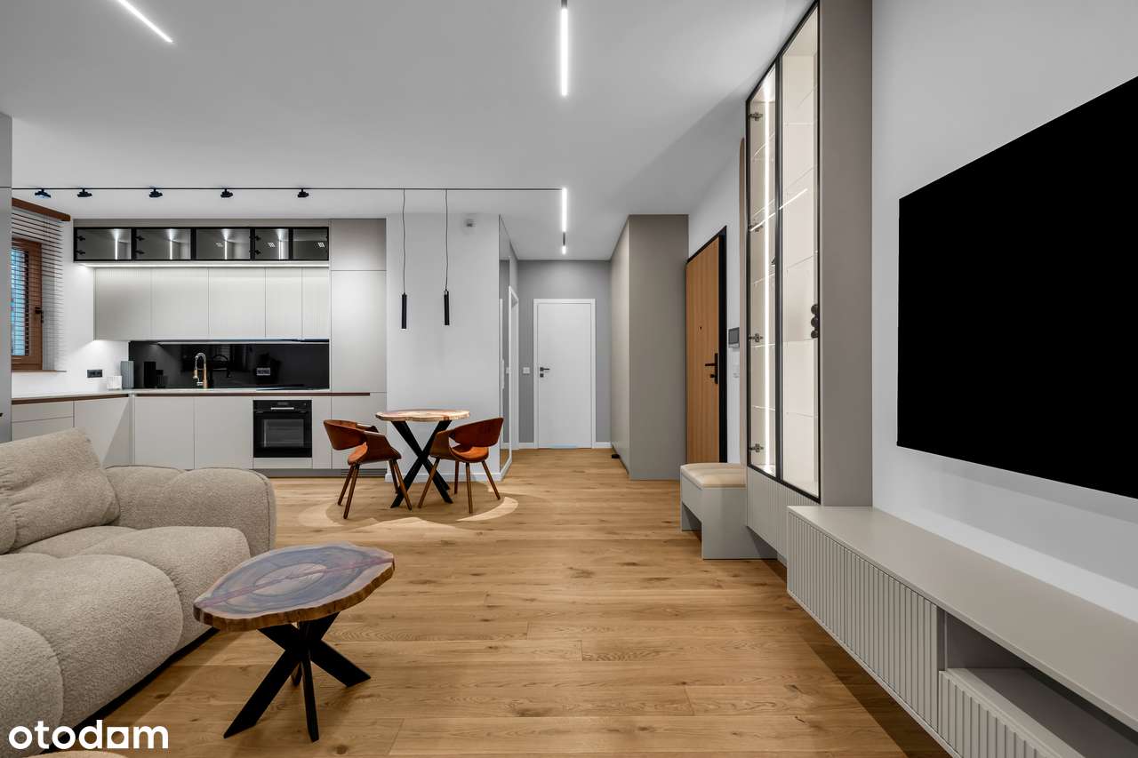 OSTATNIE Piętro | Quiet luxury | Towarowa Square | Metro Rondo Dasz.-1