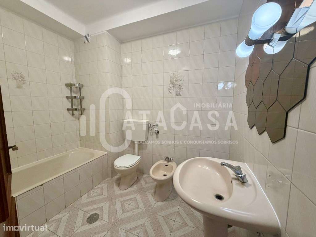 Apartamento T3 no centro de Águeda para venda-17