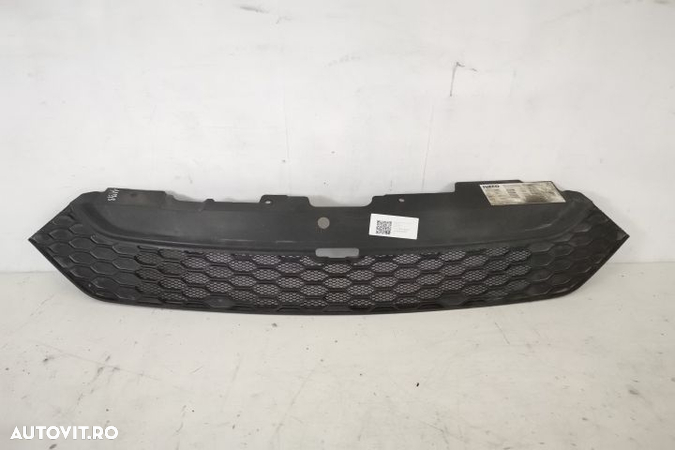 Grila Centrala Radiator Originala In Stare Buna IVECO Daily 6 2014 2015 2016 2017 5801543607 - 1